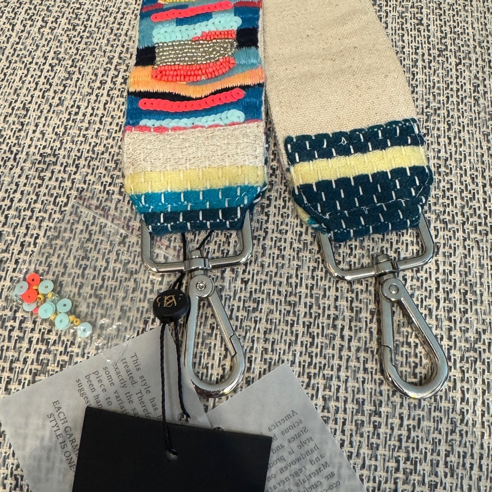 Colorful Patterned Women's Accessory Strap - Picture 6 of 8